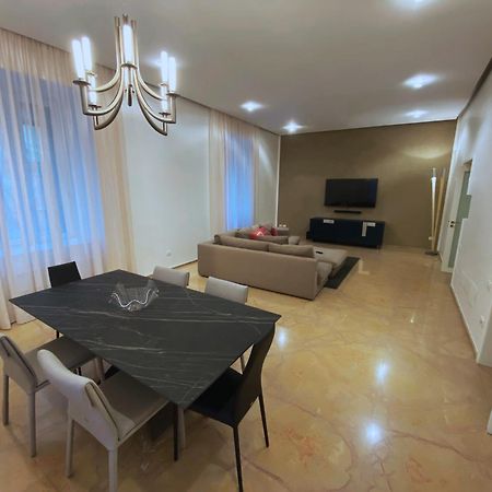Appartement Luxury House With Parking à Naples Extérieur photo