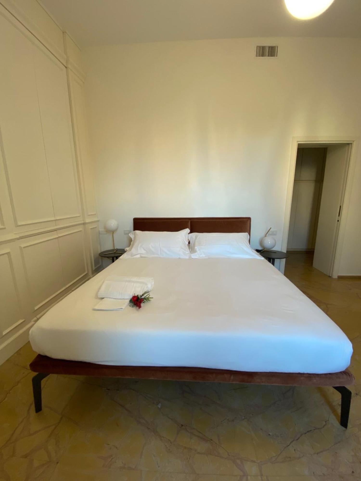Appartement Luxury House With Parking à Naples Extérieur photo